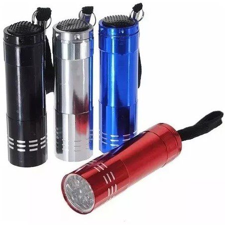 Linterna Tactica 9 Led Aluminio Colores Auto Viaje  A Pilas (Suelto)