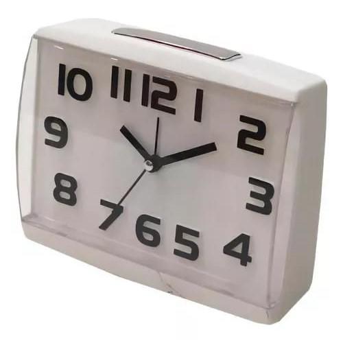 Reloj Grande Con Despertador  Y Botón luz 16 x 13Cm Color Negro
